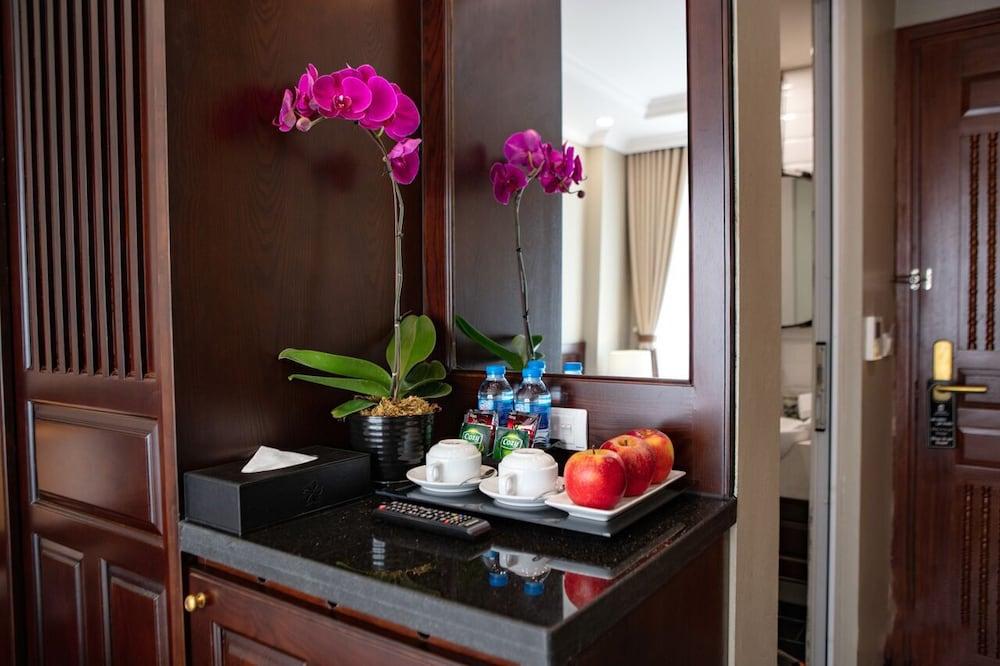 Hanoi Golden Lotus Aman Hotel Экстерьер фото